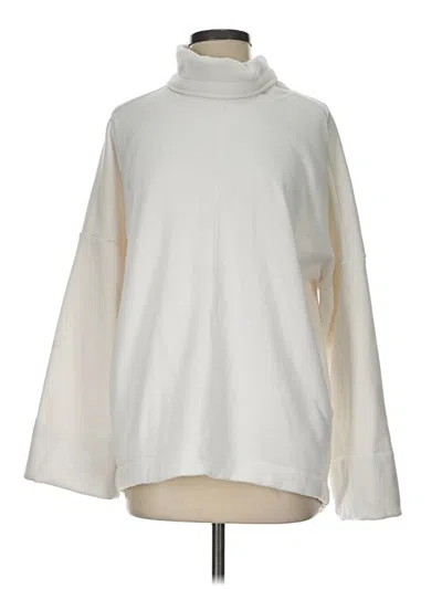 Pre-owned Athleta Fleece Jacket In White