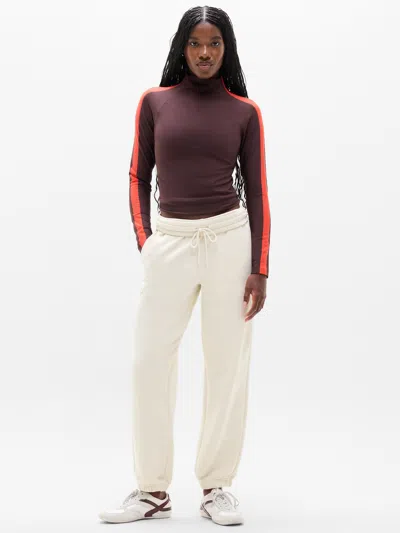 Athleta Forever Fleece Classic Jogger In Bone