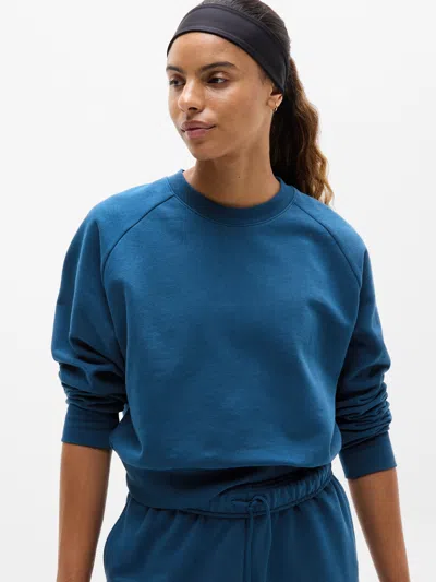 Athleta Forever Fleece Relaxed Crew Sweatshirt In Blue