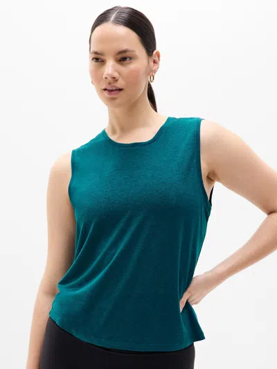 Athleta Getaway Linen Blend Muscle Tank In Coastal Teal