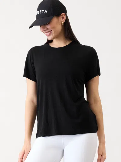 Athleta Getaway Linen Blend Tee In Black