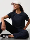 Athleta Getaway Linen Blend Tee In Eclipse