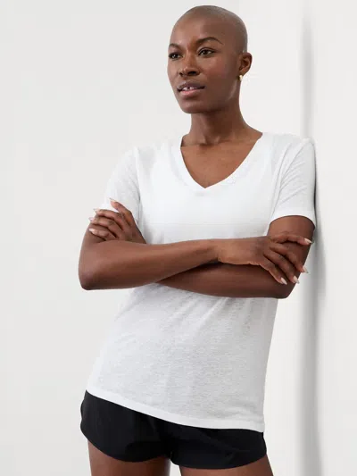 Athleta Getaway Linen Blend V-neck Tee In Bright White