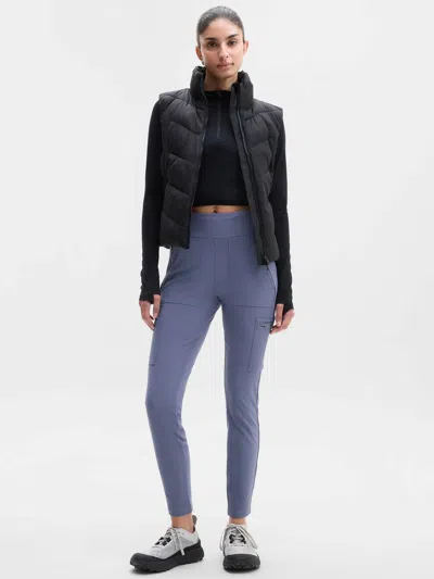 Athleta Headlands Hybrid High Rise Cargo Legging In Sail