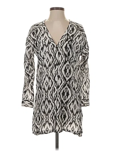Pre-owned Athleta Kimono In Silver