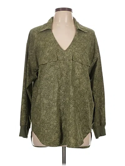 Pre-owned Athleta Long Sleeve Blouse In Green