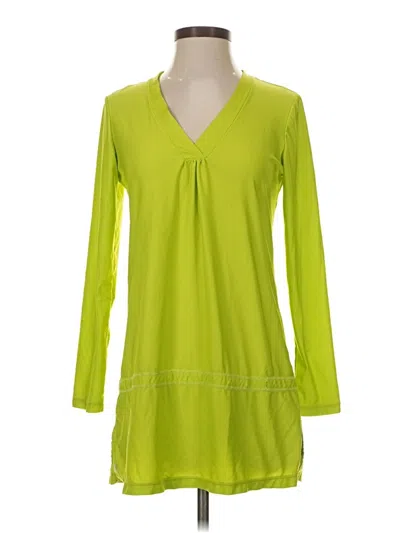 Pre-owned Athleta Long Sleeve Blouse In Green