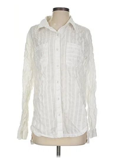Pre-owned Athleta Long Sleeve Button Down Shirt In Ivory