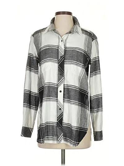 Pre-owned Athleta Long Sleeve Button Down Shirt In Silver