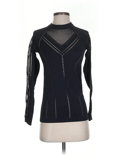 Pre-owned Athleta Long Sleeve T-shirt In Black