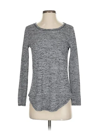 Pre-owned Athleta Long Sleeve T-shirt In Black