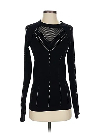 Pre-owned Athleta Long Sleeve T-shirt In Black