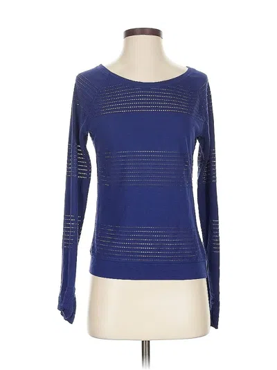 Pre-owned Athleta Long Sleeve T-shirt In Blue