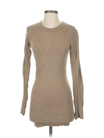 Pre-owned Athleta Long Sleeve T-shirt In Brown