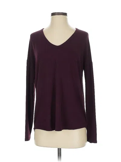 Pre-owned Athleta Long Sleeve T-shirt In Burgundy
