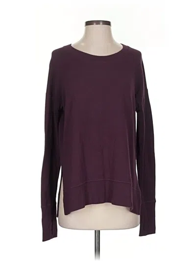 Pre-owned Athleta Long Sleeve T-shirt In Burgundy