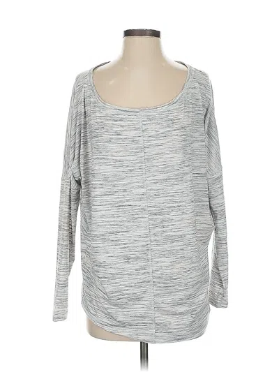 Pre-owned Athleta Long Sleeve T-shirt In Gray