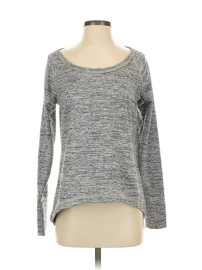 Pre-owned Athleta Long Sleeve T-shirt In Gray