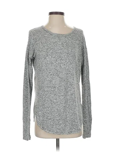 Pre-owned Athleta Long Sleeve T-shirt In Gray