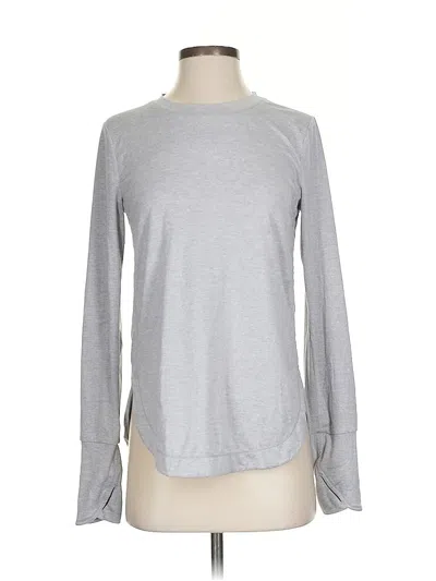 Pre-owned Athleta Long Sleeve T-shirt In Gray