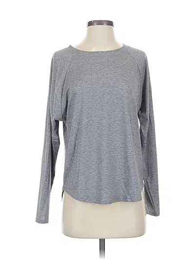 Pre-owned Athleta Long Sleeve T-shirt In Gray