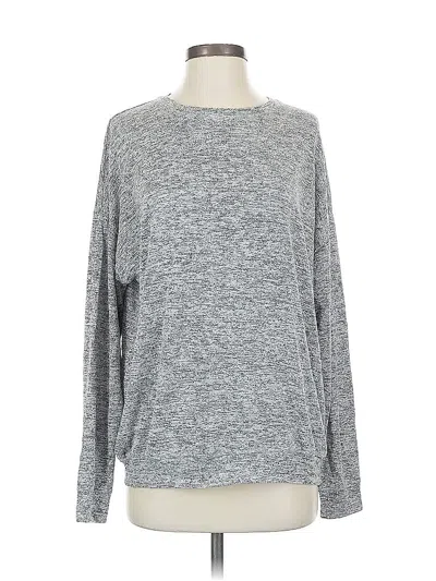 Pre-owned Athleta Long Sleeve T-shirt In Gray