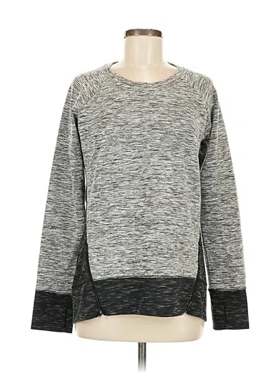 Pre-owned Athleta Long Sleeve T-shirt In Gray
