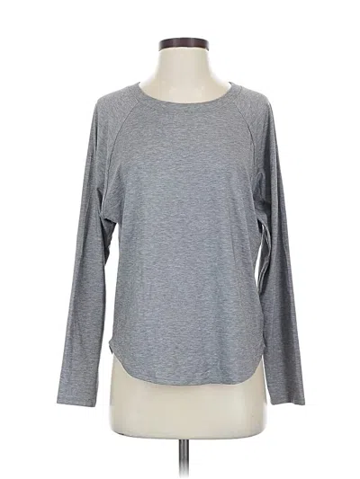 Pre-owned Athleta Long Sleeve T-shirt In Gray