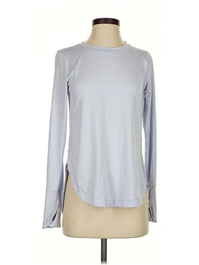 Pre-owned Athleta Long Sleeve T-shirt In Silver
