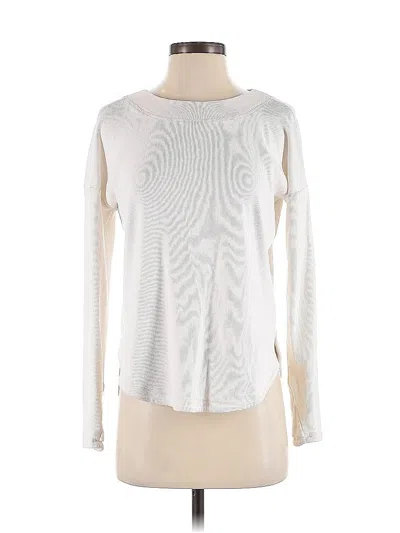 Pre-owned Athleta Long Sleeve T-shirt In White