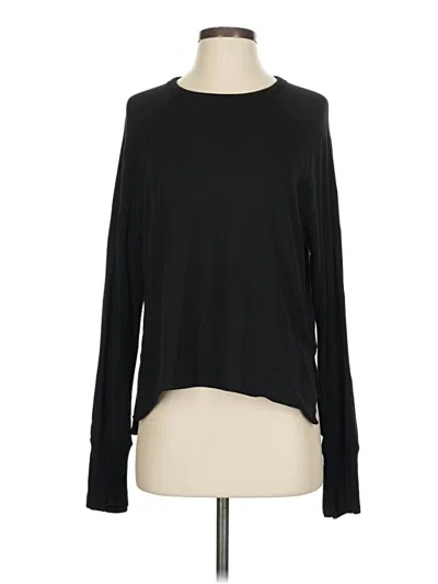 Pre-owned Athleta Long Sleeve T-shirt In Black