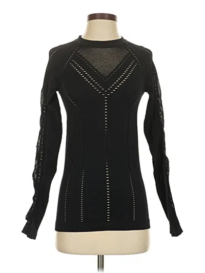 Pre-owned Athleta Long Sleeve T-shirt In Black