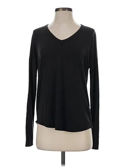 Pre-owned Athleta Long Sleeve T-shirt In Black