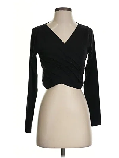 Pre-owned Athleta Long Sleeve T-shirt In Black