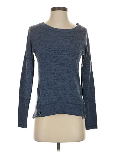 Pre-owned Athleta Long Sleeve T-shirt In Blue