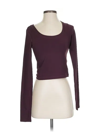 Pre-owned Athleta Long Sleeve T-shirt In Burgundy