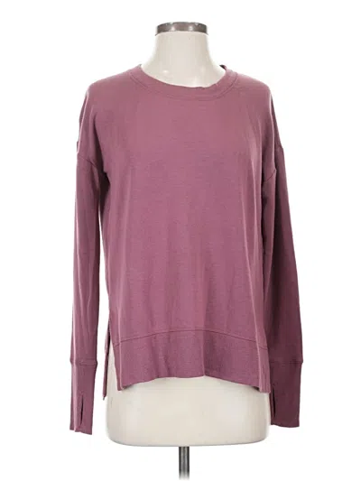 Pre-owned Athleta Long Sleeve T-shirt In Burgundy