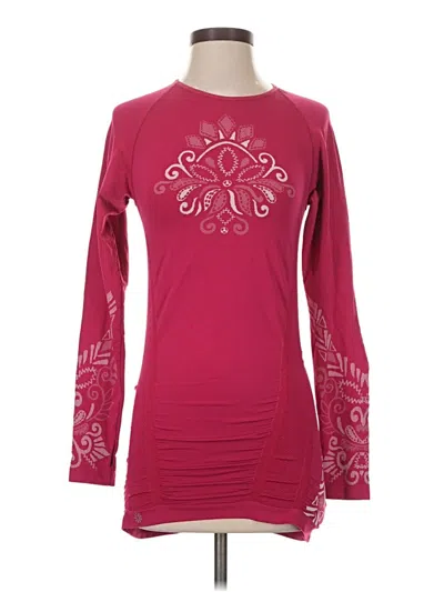 Pre-owned Athleta Long Sleeve T-shirt In Burgundy