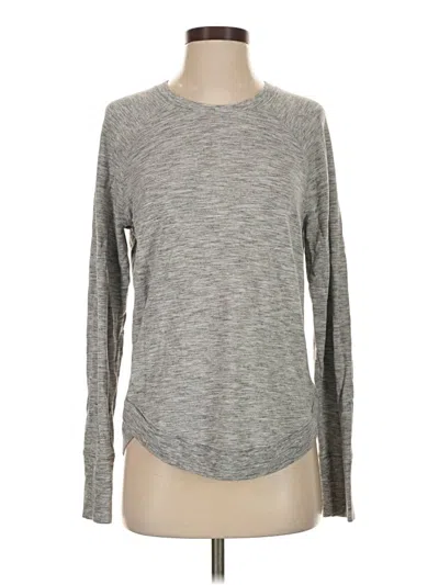 Pre-owned Athleta Long Sleeve T-shirt In Gray