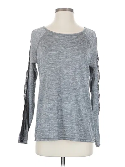 Pre-owned Athleta Long Sleeve T-shirt In Gray