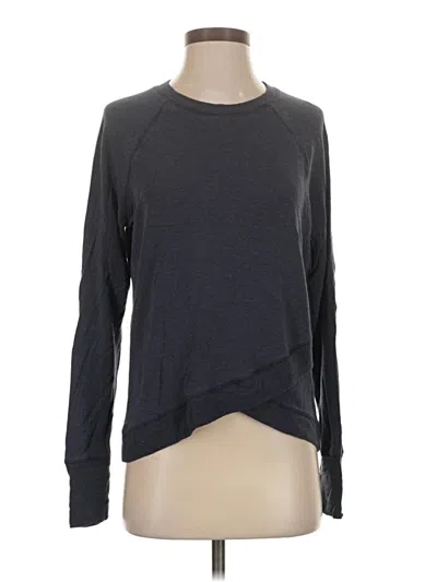 Pre-owned Athleta Long Sleeve T-shirt In Gray