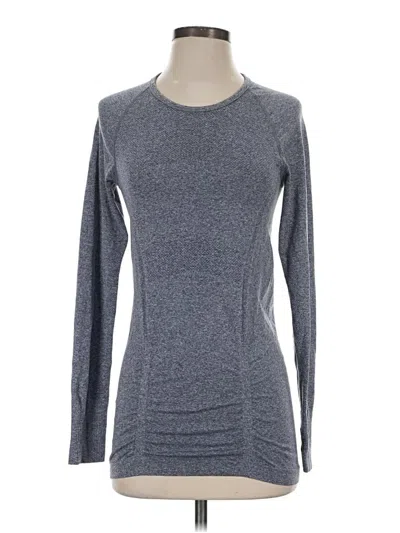 Pre-owned Athleta Long Sleeve T-shirt In Gray
