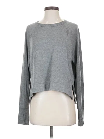 Pre-owned Athleta Long Sleeve T-shirt In Gray