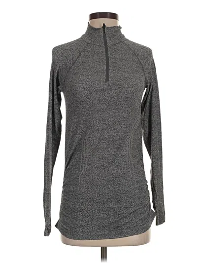 Pre-owned Athleta Long Sleeve T-shirt In Gray