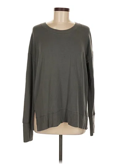 Pre-owned Athleta Long Sleeve T-shirt In Gray