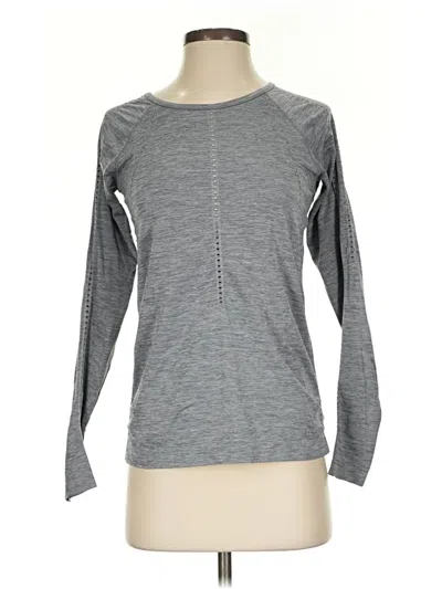 Pre-owned Athleta Long Sleeve T-shirt In Gray