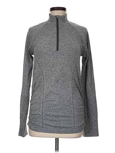 Pre-owned Athleta Long Sleeve T-shirt In Gray
