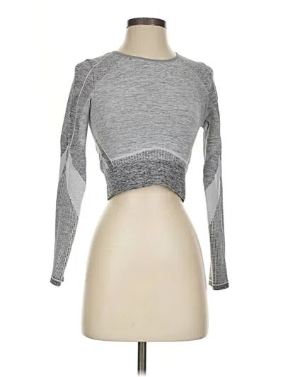 Pre-owned Athleta Long Sleeve T-shirt In Gray