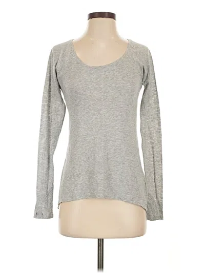 Pre-owned Athleta Long Sleeve T-shirt In Gray