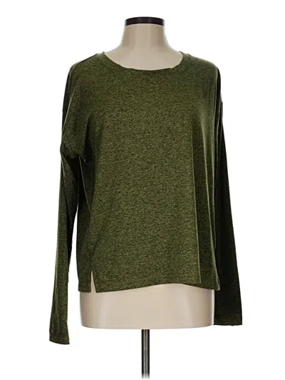 Pre-owned Athleta Long Sleeve T-shirt In Green